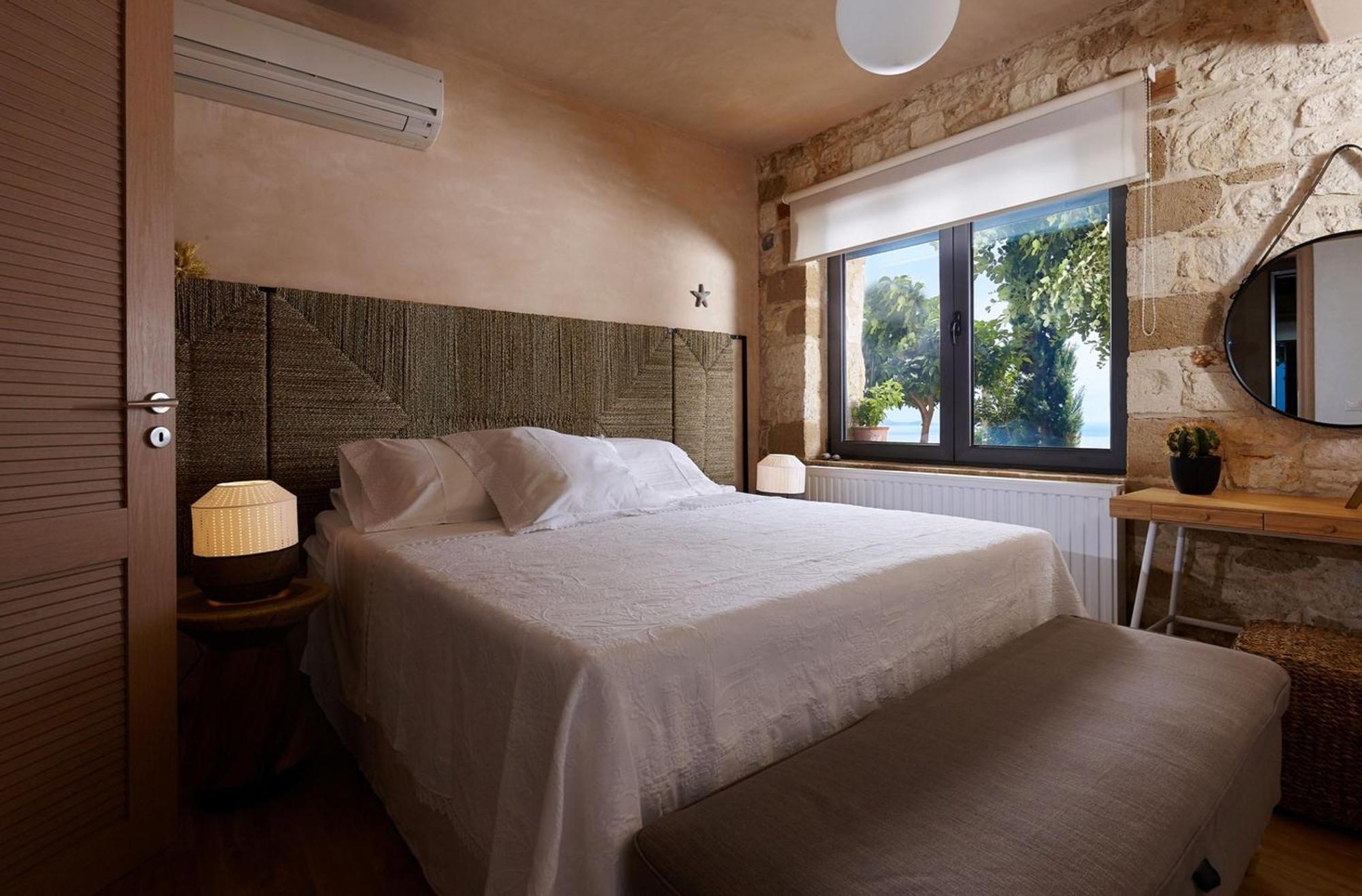 Villa Vollard With Amazing View Pool Heraklion  Bagian luar foto