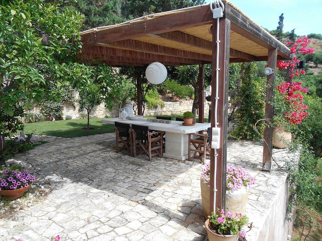 Villa Vollard With Amazing View Pool Heraklion  Bagian luar foto